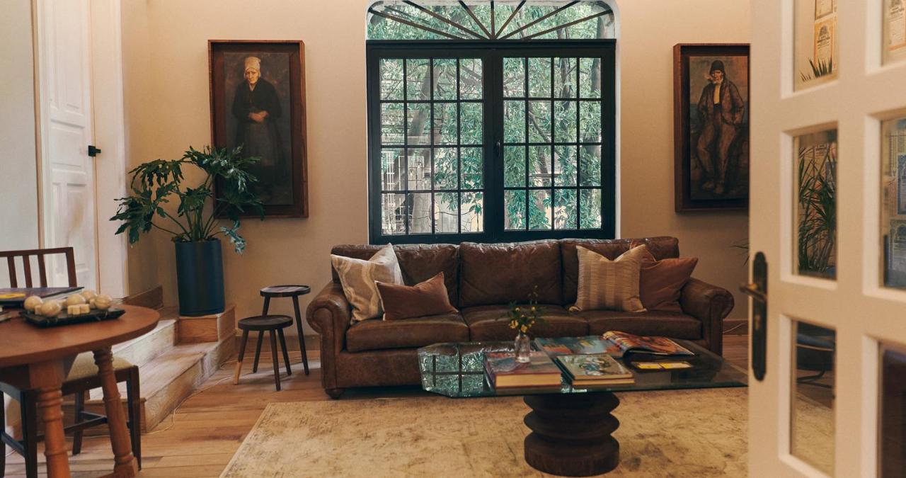 ホテル Casa Izeba メキシコシティ エクステリア 写真